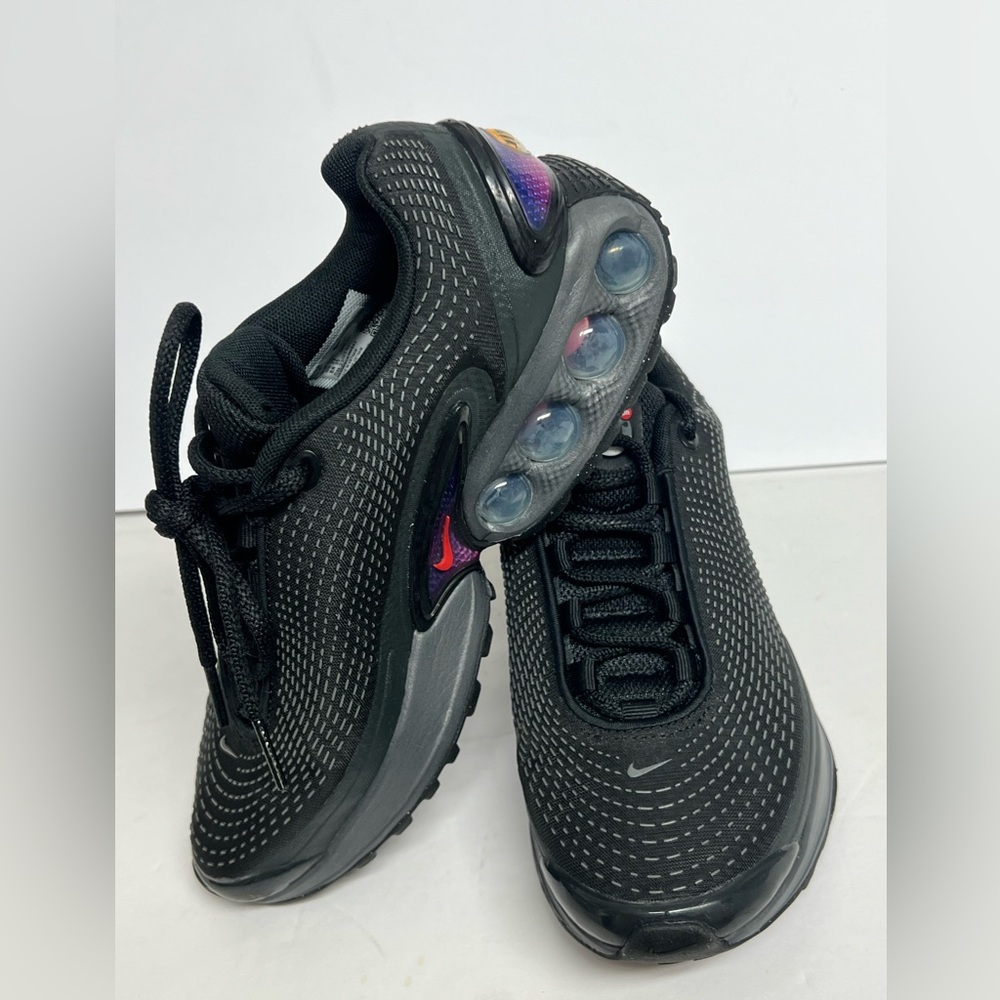 BRAND NEW Nike Air Max DN Women's Running Anthracite/Dark Smoke FJ3145-001 SZ 6 - Picture 9 of 10